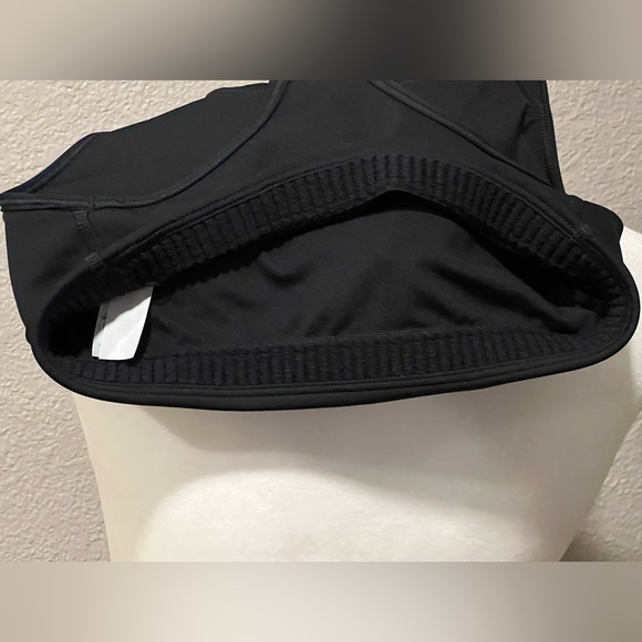 Nike Sports Bra Size S NWOT - Picture 11 of 11